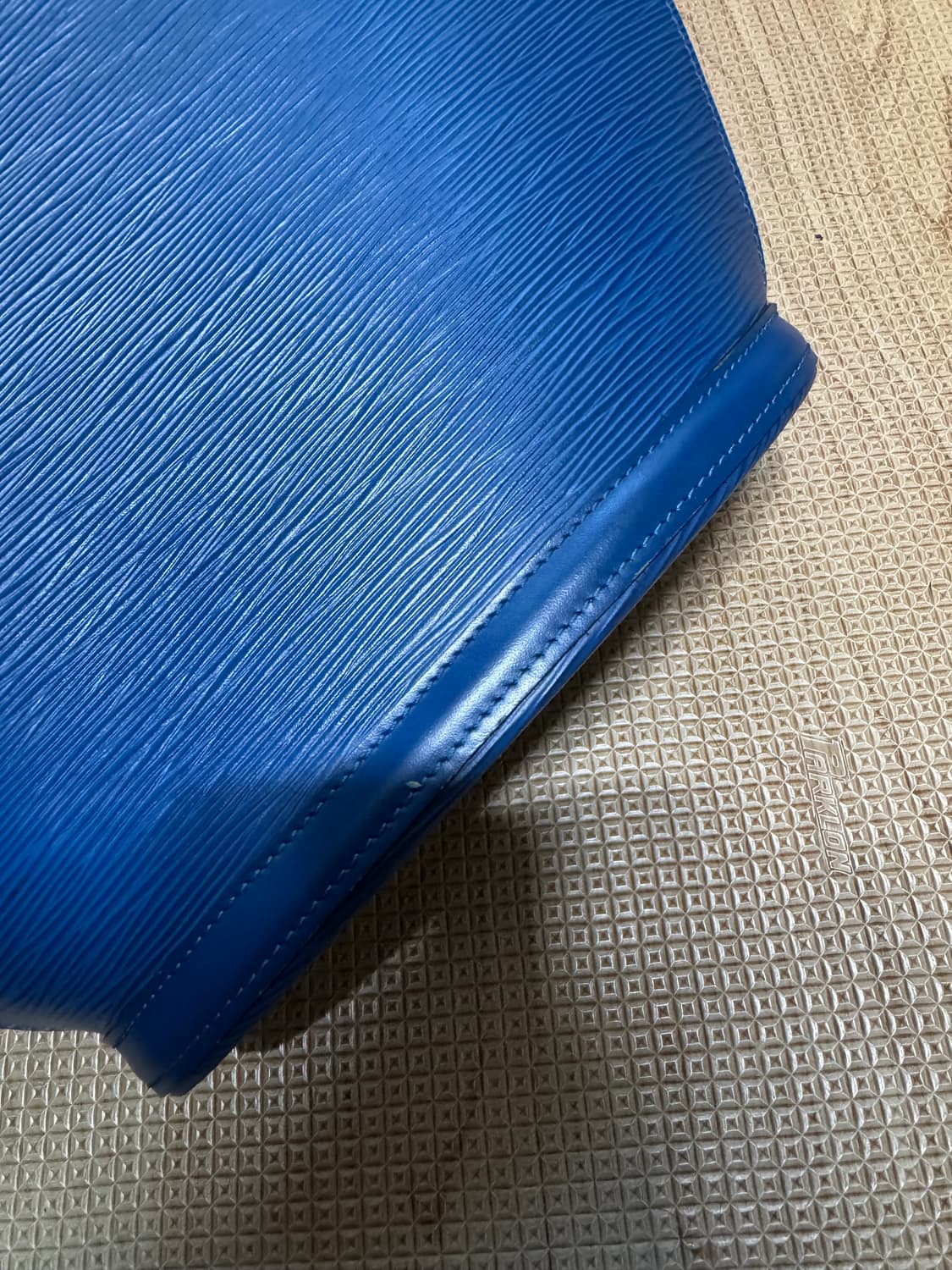 루이비통 에삐 생자크 숄더백 상품이미지4