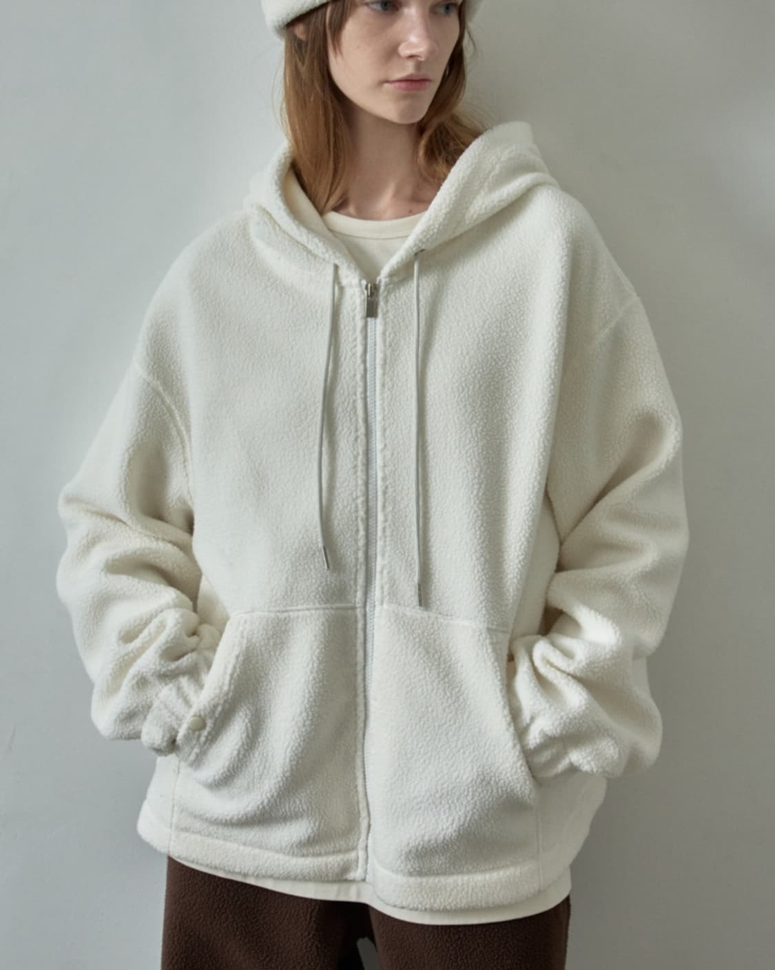 파사드패턴 폴라텍 후드 집업 상품이미지1