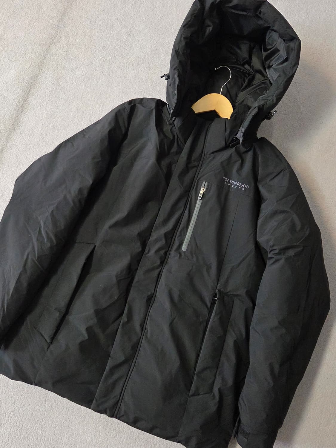 (105)
김영주 스포츠 아웃도어 패딩 남
 상품이미지1