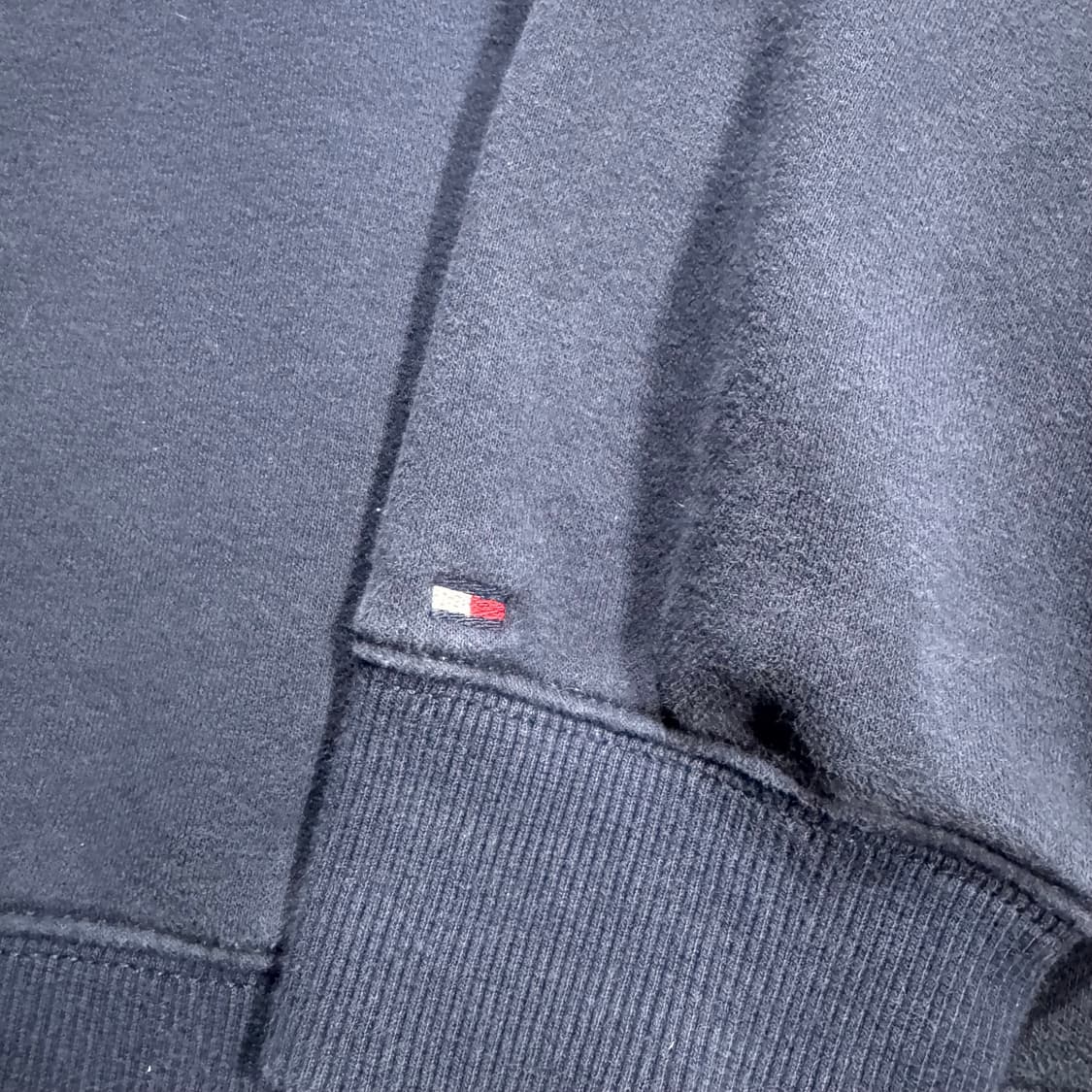 타미힐피거 빅로고 네이비 맨투맨 상품이미지4