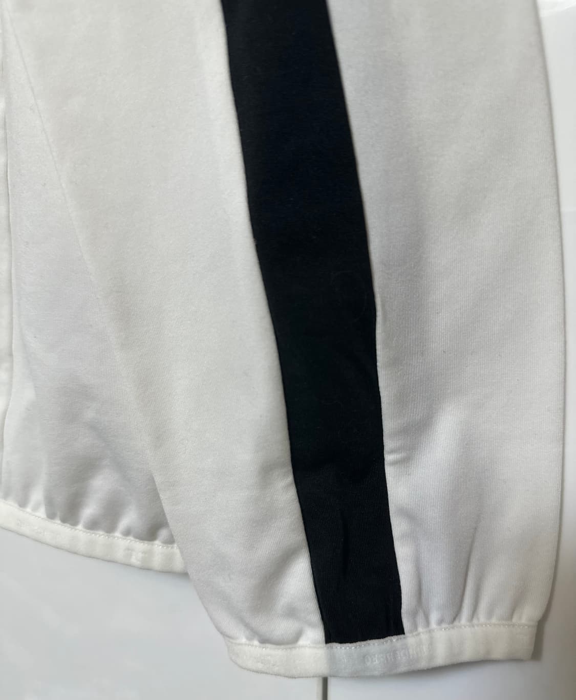 제이린드버그 화이트 블랙 라인 져지 상품이미지2