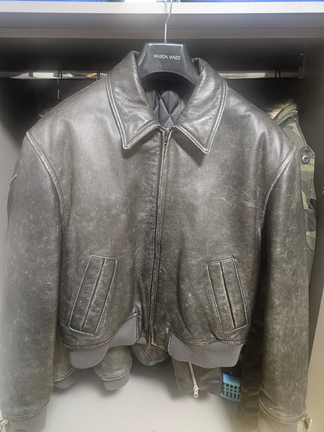 엘무드 아머 카우하이드 블랙 48사이즈 입니다 상품이미지1