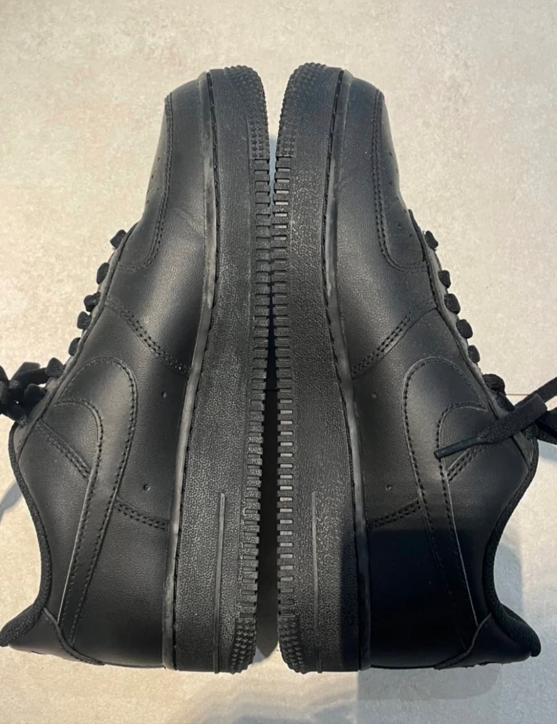 나이키 에어포스1 블랙 255사이즈 새상품 상품이미지2