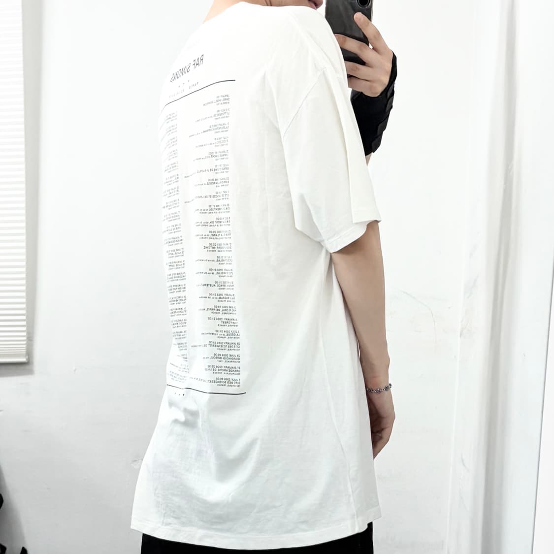 라프시몬스 월드투어 파리 반팔 티셔츠 상품이미지4