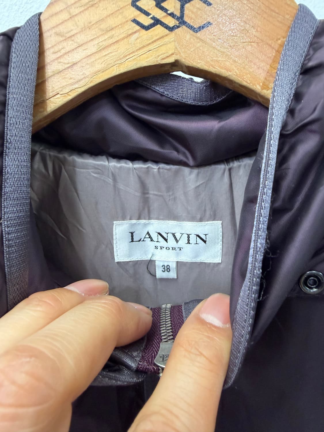 정품) 랑방 한섬 여성 경량 패딩조끼 38 상품이미지7