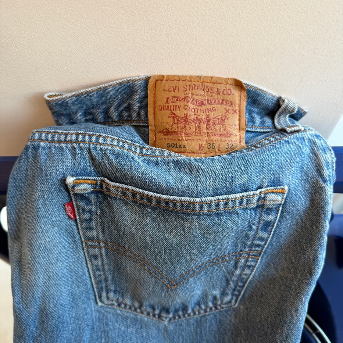 90s 리바이스 501xx 데님 팬츠 상품이미지1