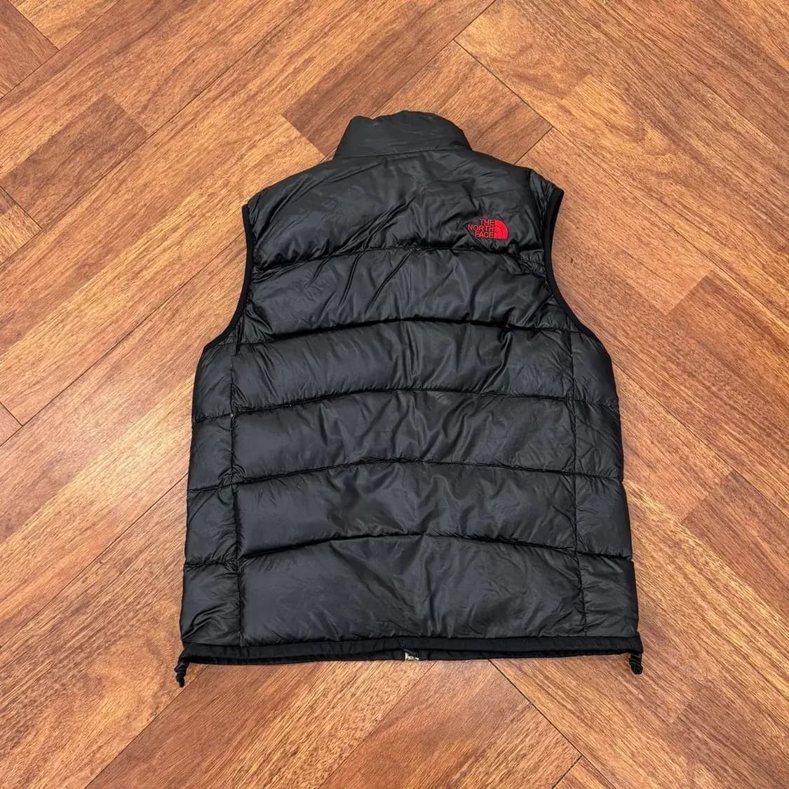 여성용 L 노스페이스 써밋 블랙 경량 패딩 조끼  상품이미지2