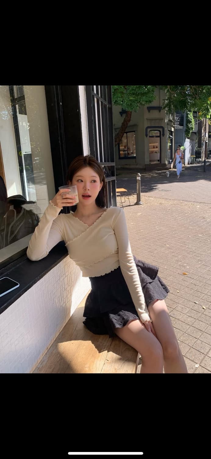 택o새제품) 소버샵 릴리 랩 티셔츠 상품이미지1