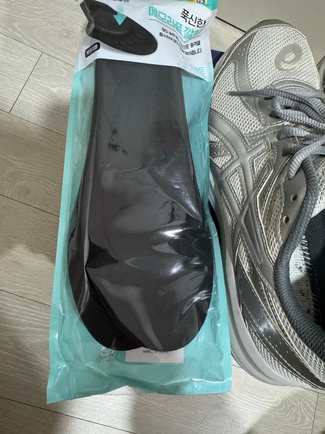 아식스 조그 100S SMU 글레이셔 그레이 앤 퓨어 실버 상품이미지6