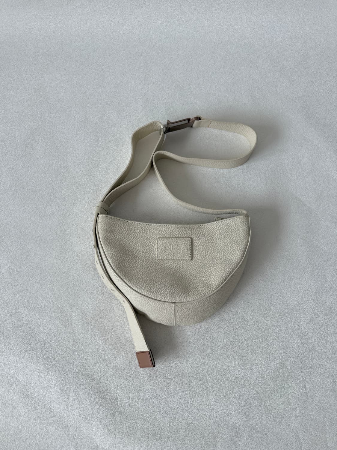 소프트서울(SOFT SEOUL) 레더 크로스백 상품이미지2