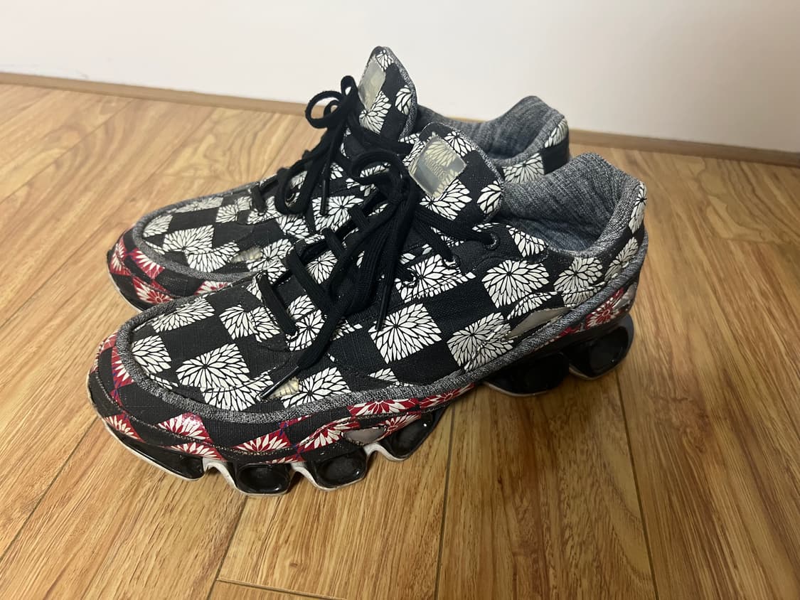 라프시몬스 아디다스 바운스 275사이즈 팝니다.  상품이미지1