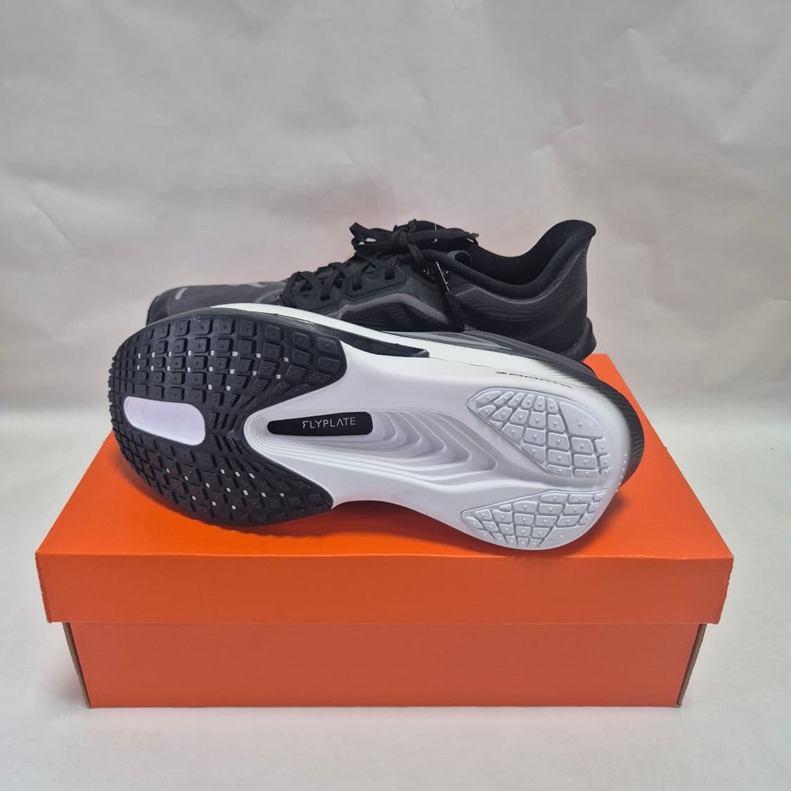 나이키 줌플라이 6 그레이화이트 새상품 270 상품이미지2