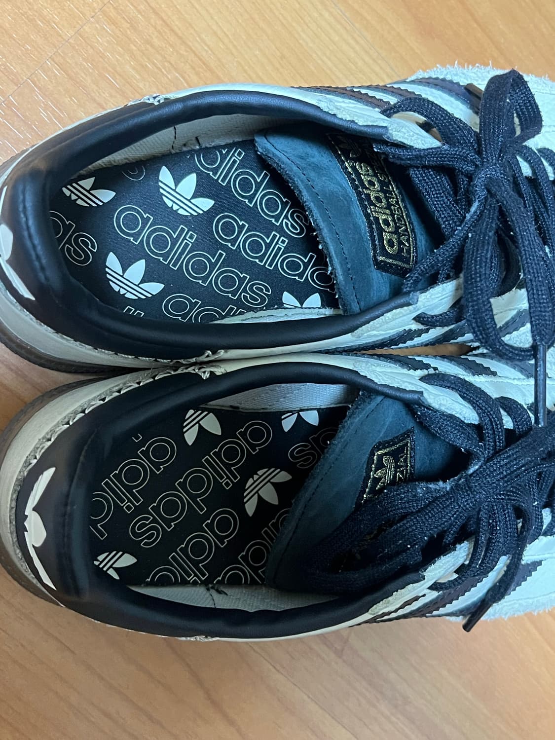 아디다스 스페지알 핸드볼 원더 화이트 코어 블랙 240 상품이미지7