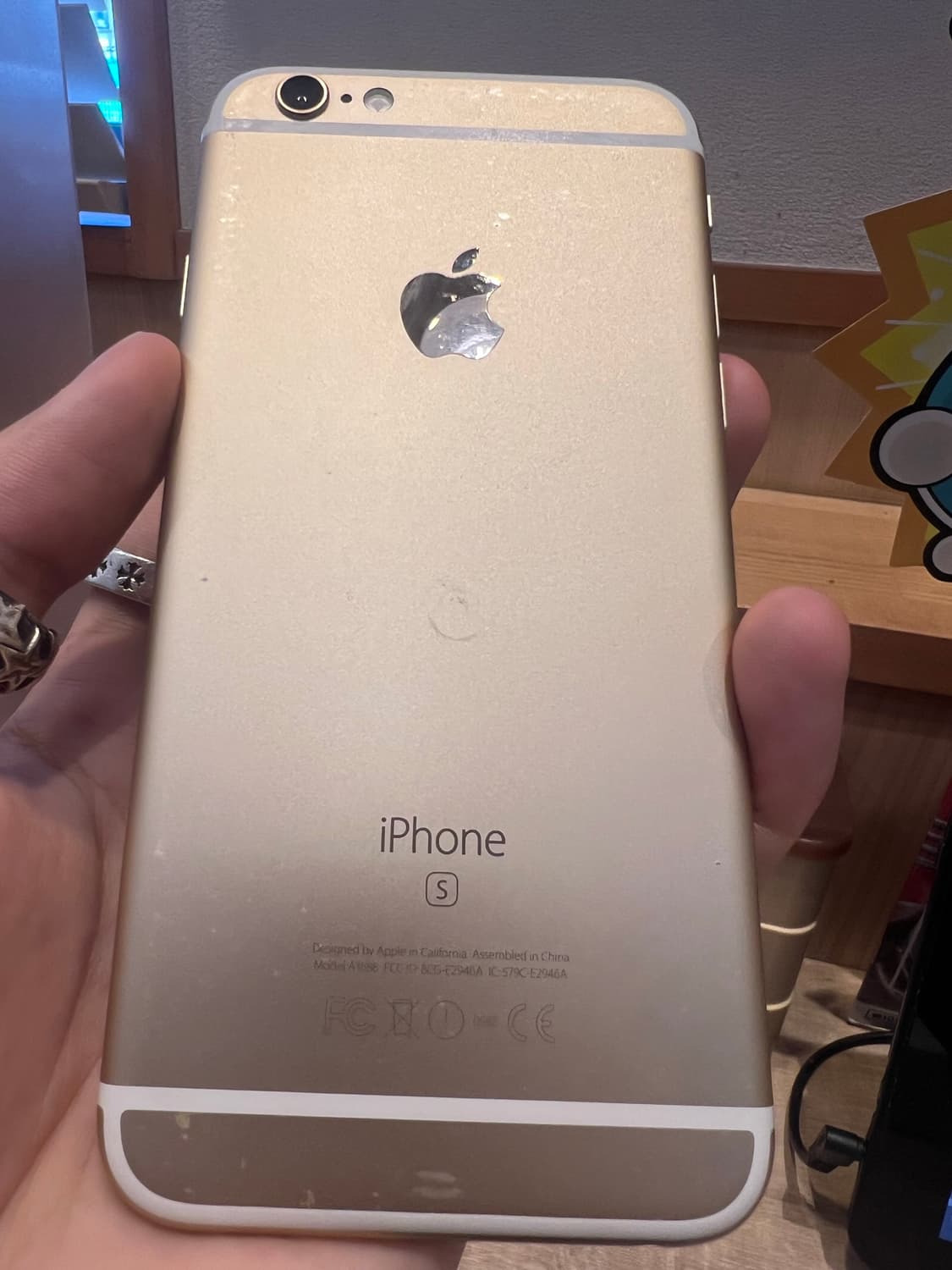아이폰 6s 골드 64기가 82퍼센트 상품이미지4
