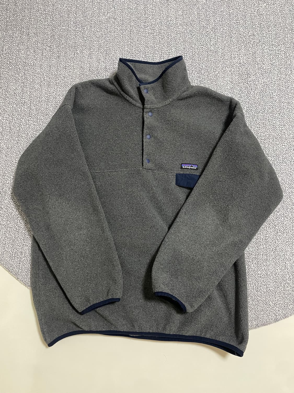 [L] 파타고니아 신칠라 니켈 회색 플리스 스냅티 풀오버 아노락 상품이미지1