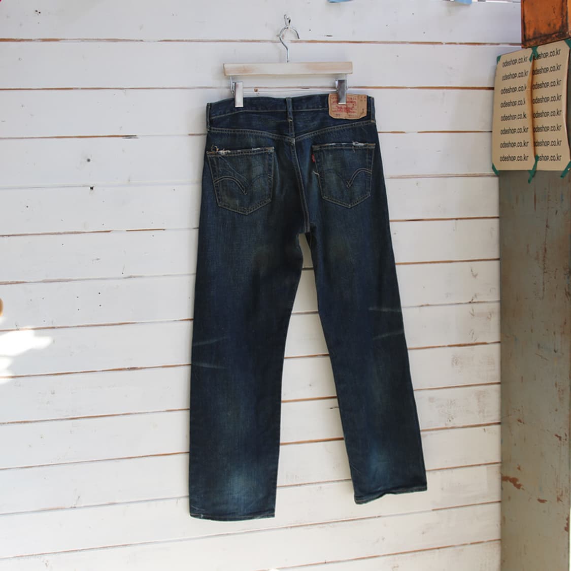 (착용컷) 리바이스 501 (남성용 33.5) 상품이미지2