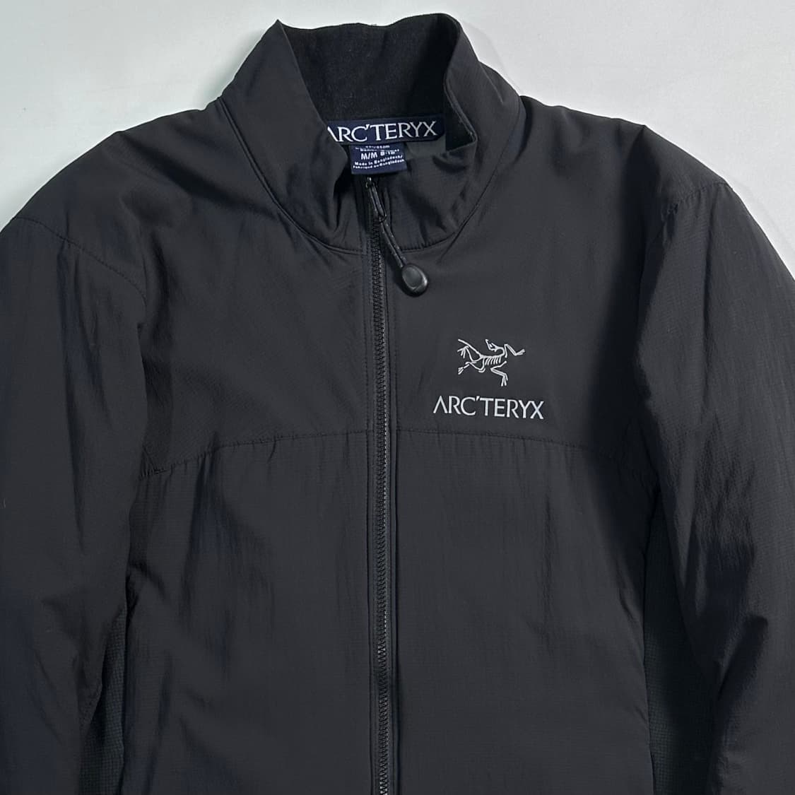 아크테릭스 우먼스 블랙 아톰 자켓   상품이미지2