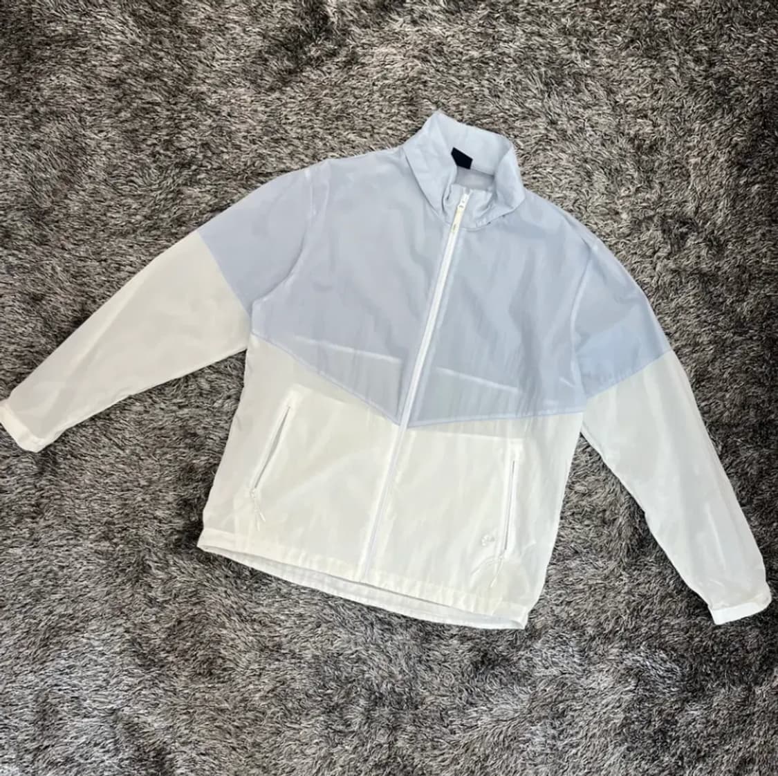 네파 경량 바람막이 (105)모자X 상품이미지1