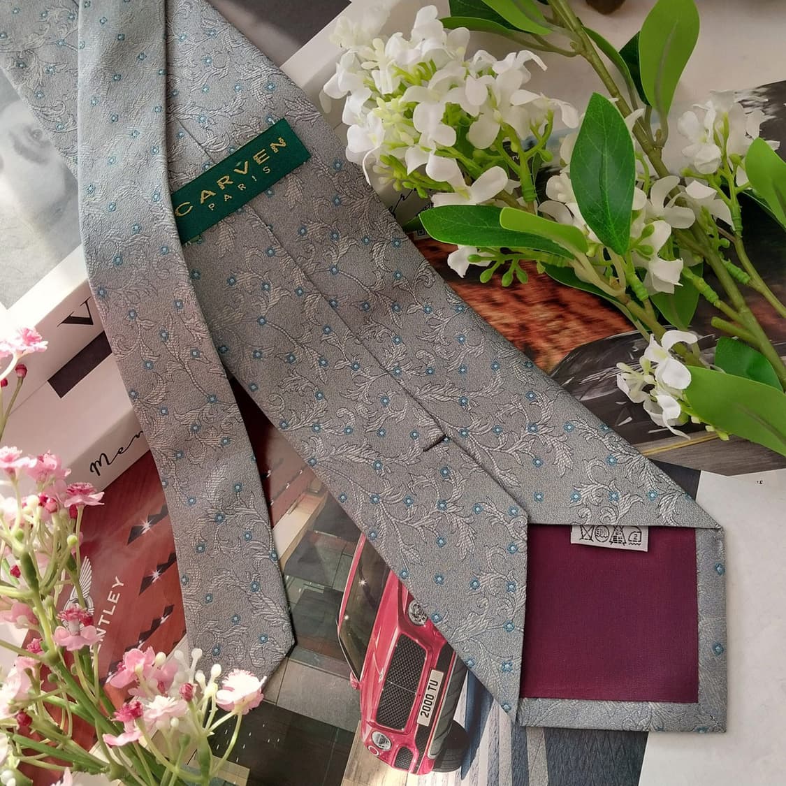 까르뱅 실크 그레이 플로럴 자카드 넥타이 9.5cm A+등급 K1550
 상품이미지6