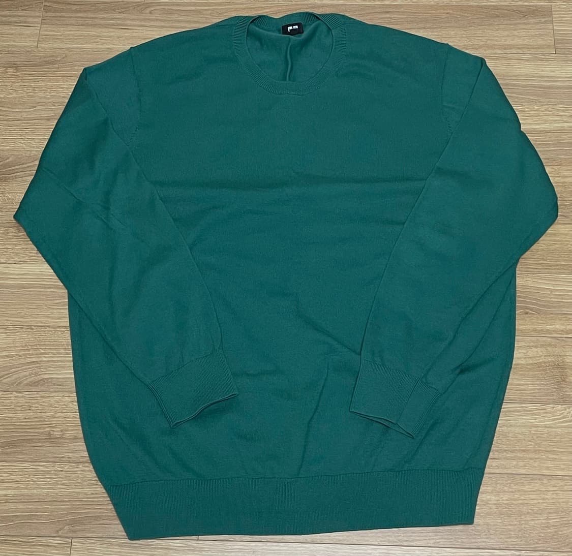 유니클로 워셔블 니트 에메랄드 그린 상품이미지1