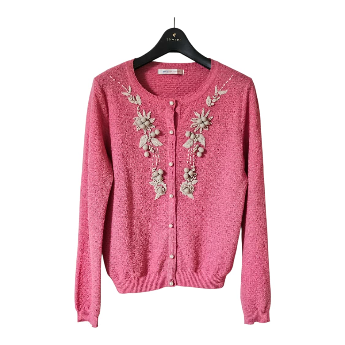 기비 GIVY 핑크 플라워 자수 가디건 | 입체 자수 진주버튼 니트 상품이미지8