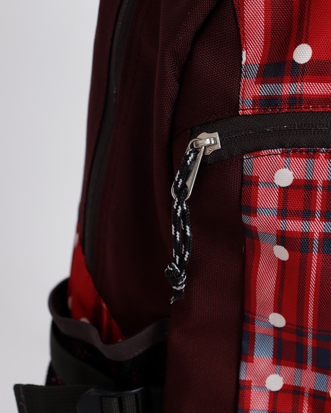 [COLUMBIA] 타탄 도트패턴 아웃도어 백팩 상품이미지5