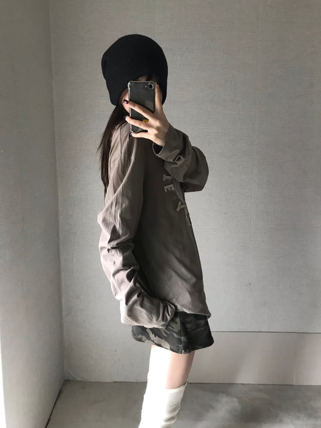 타미힐피거 베이지 롱슬리브 상품이미지2
