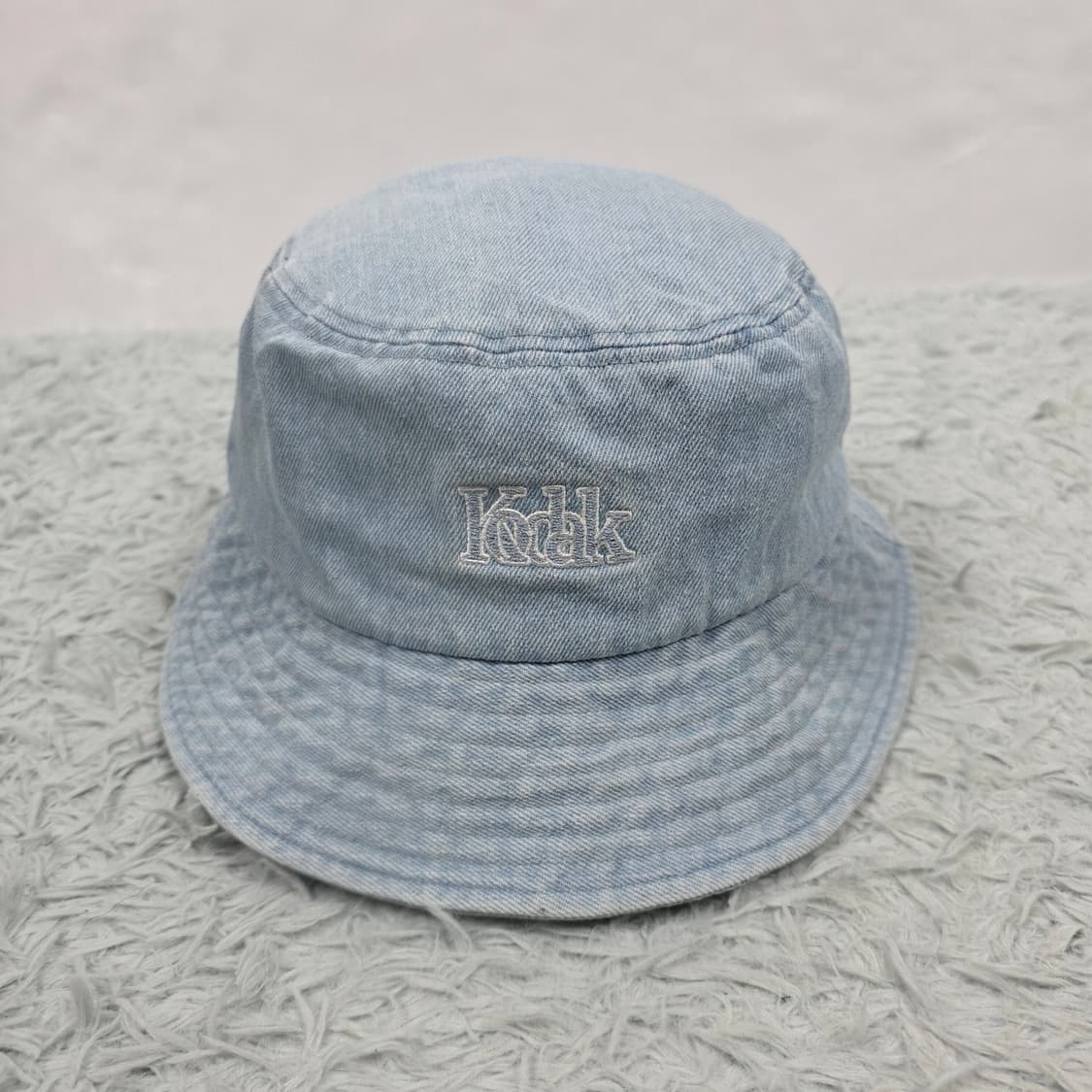 코닥 컬러플러스 자수 로고 데님 버킷햇 상품이미지1
