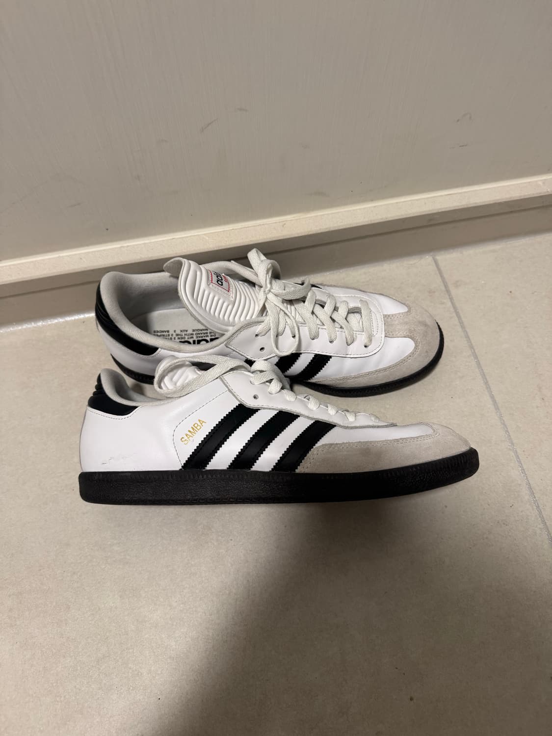 아디다스 삼바 클래식 US10 판매합니다  상품이미지4