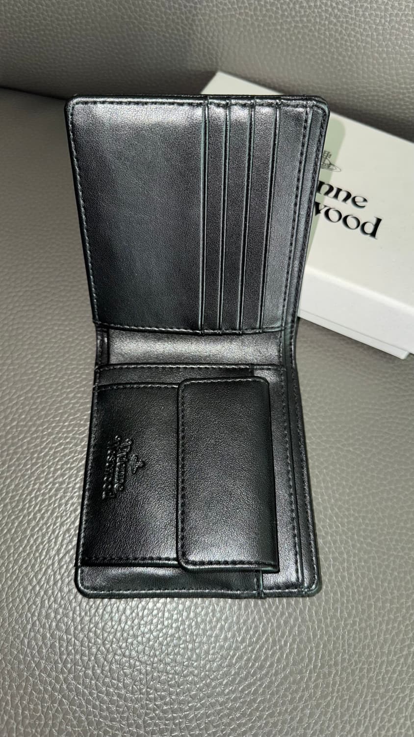 비비안 웨스트우드 코인 포켓 더비 빌 폴드 지갑 블랙 팝니당 상품이미지2