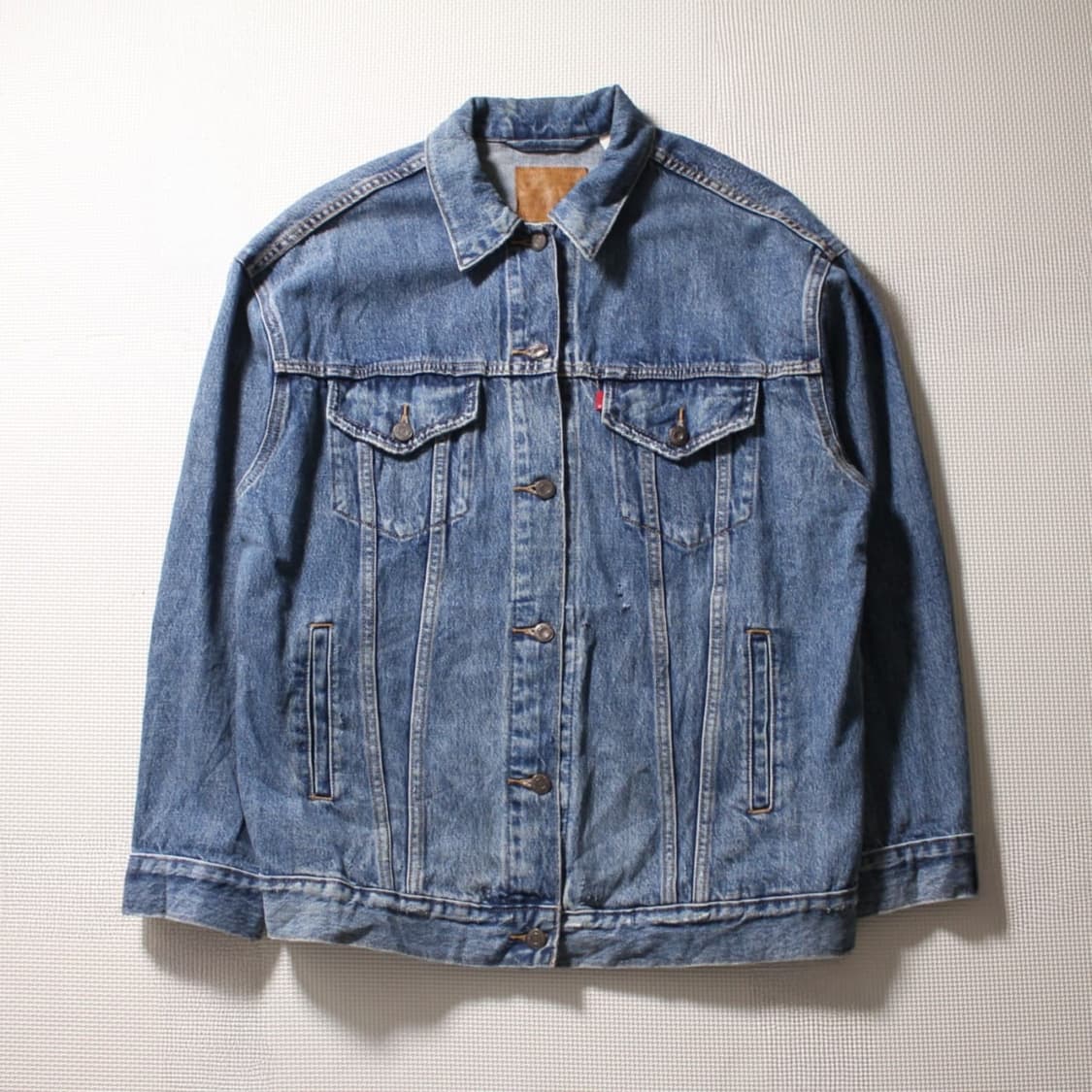 Levi’s 리바이스 프리미엄 데님 트러커 자켓 L011 상품이미지1