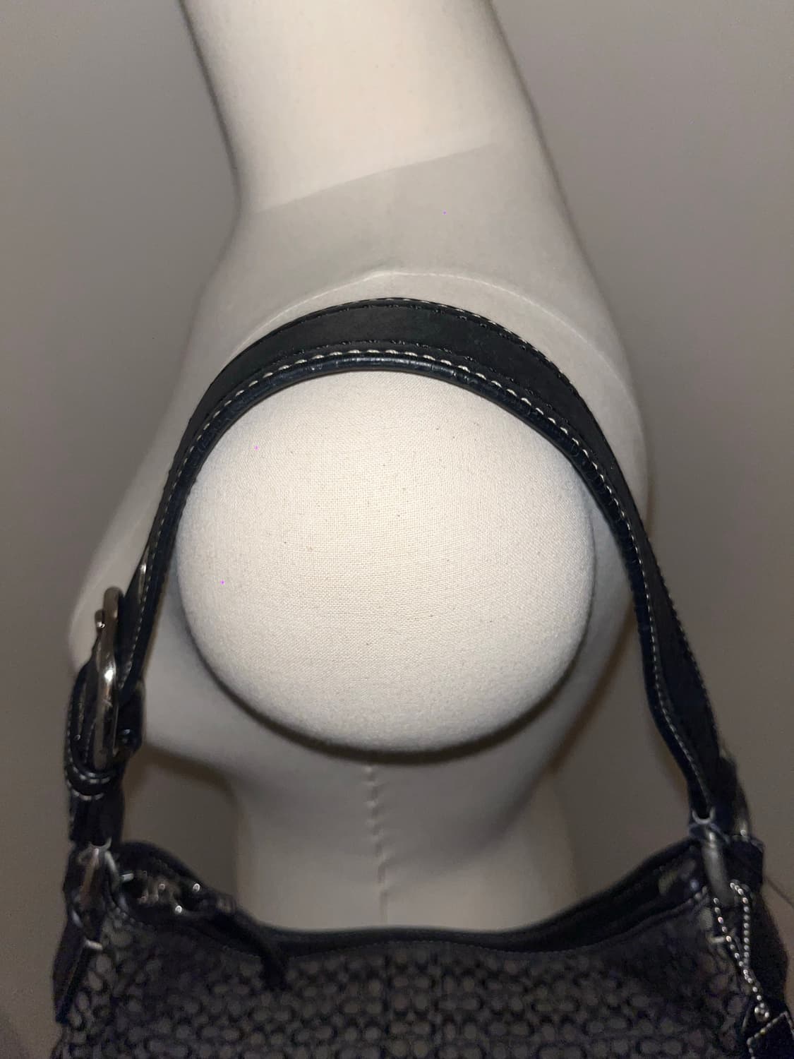 Coach Black Hobabag 상품이미지5