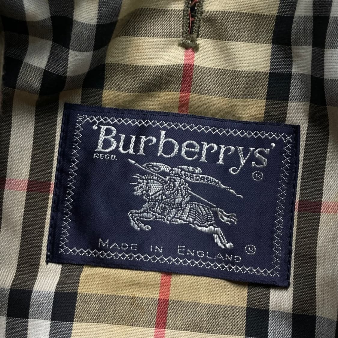 105 버버리 트렌치 코트 상품이미지4