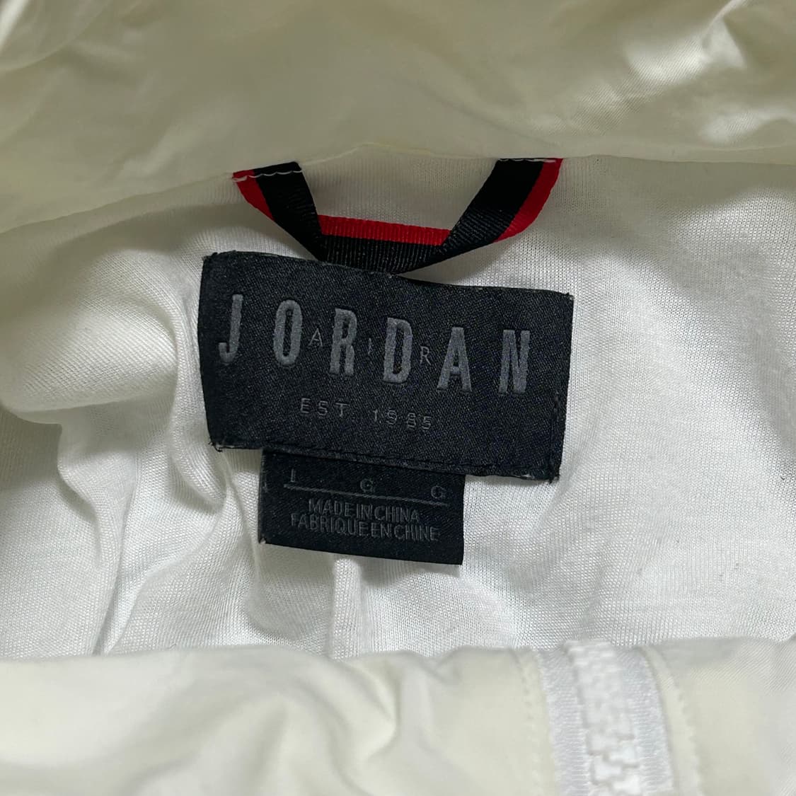 L 조던 레드 파이핑 배색 반집업 아노락  상품이미지4