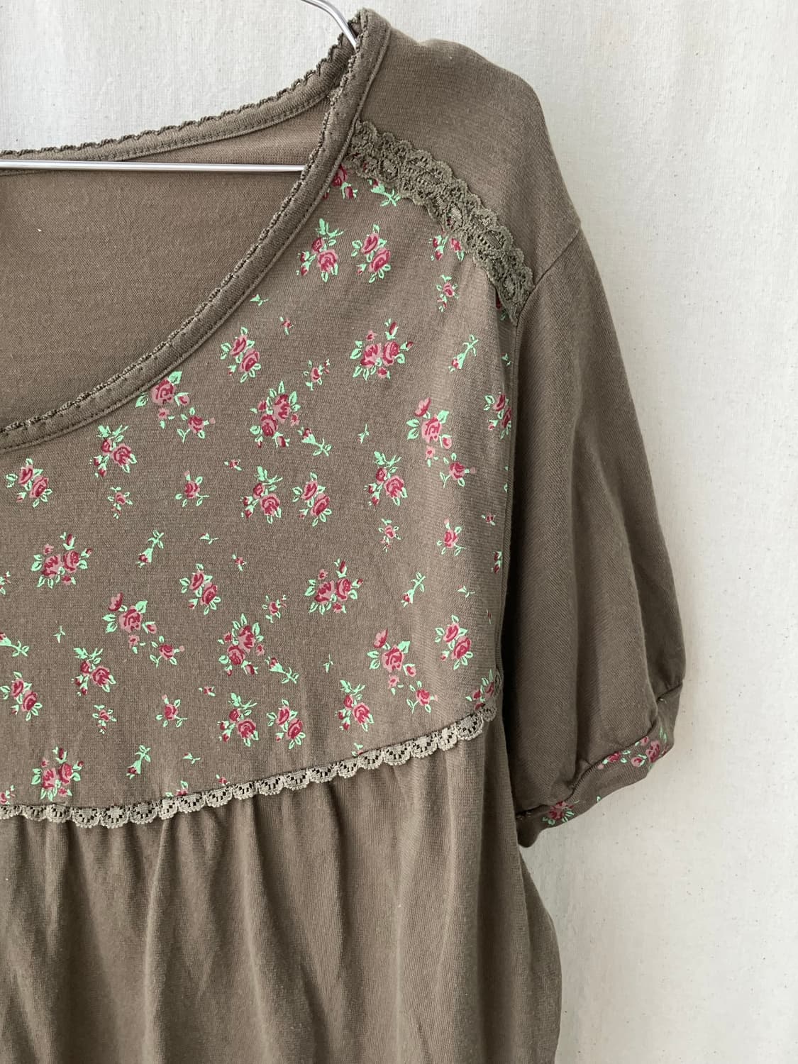 brown lace puff rose half t-shirt 상품이미지6