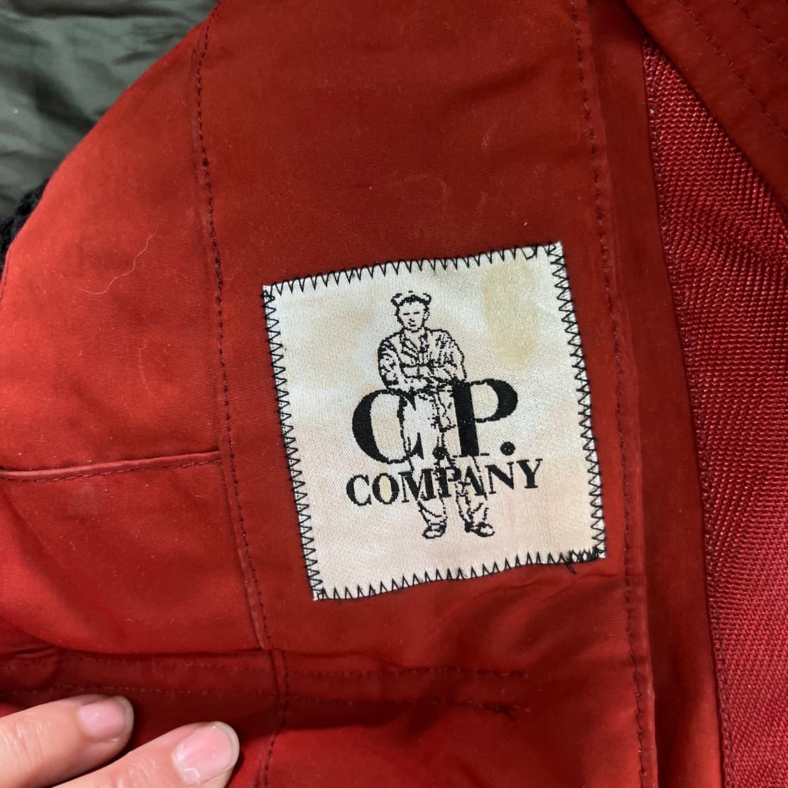 100 CP컴퍼니 14FW 고글 덕다운 패딩 상품이미지6