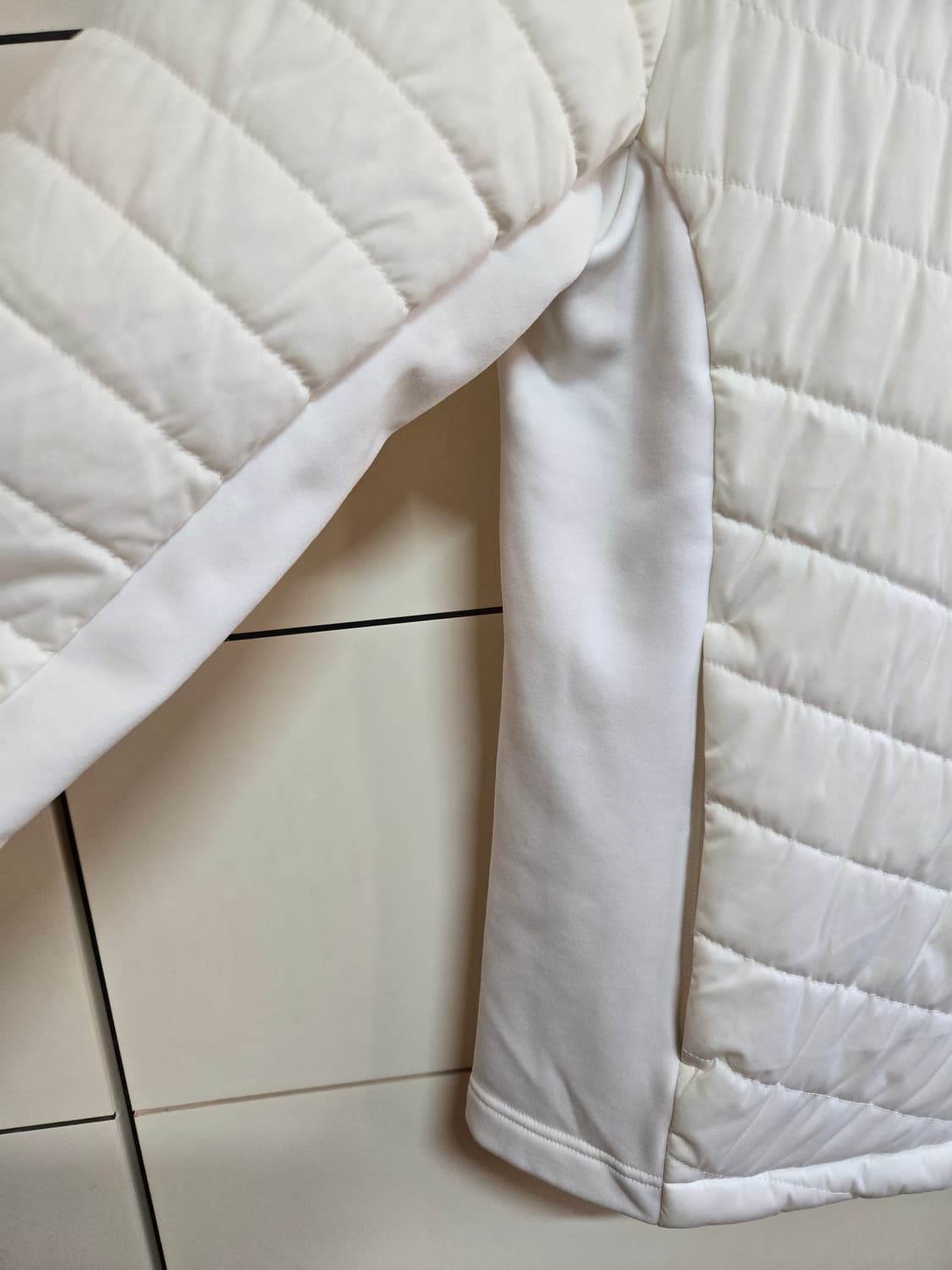 노스페이스 평창 아이보리 경량패딩(105사이즈) 상품이미지3