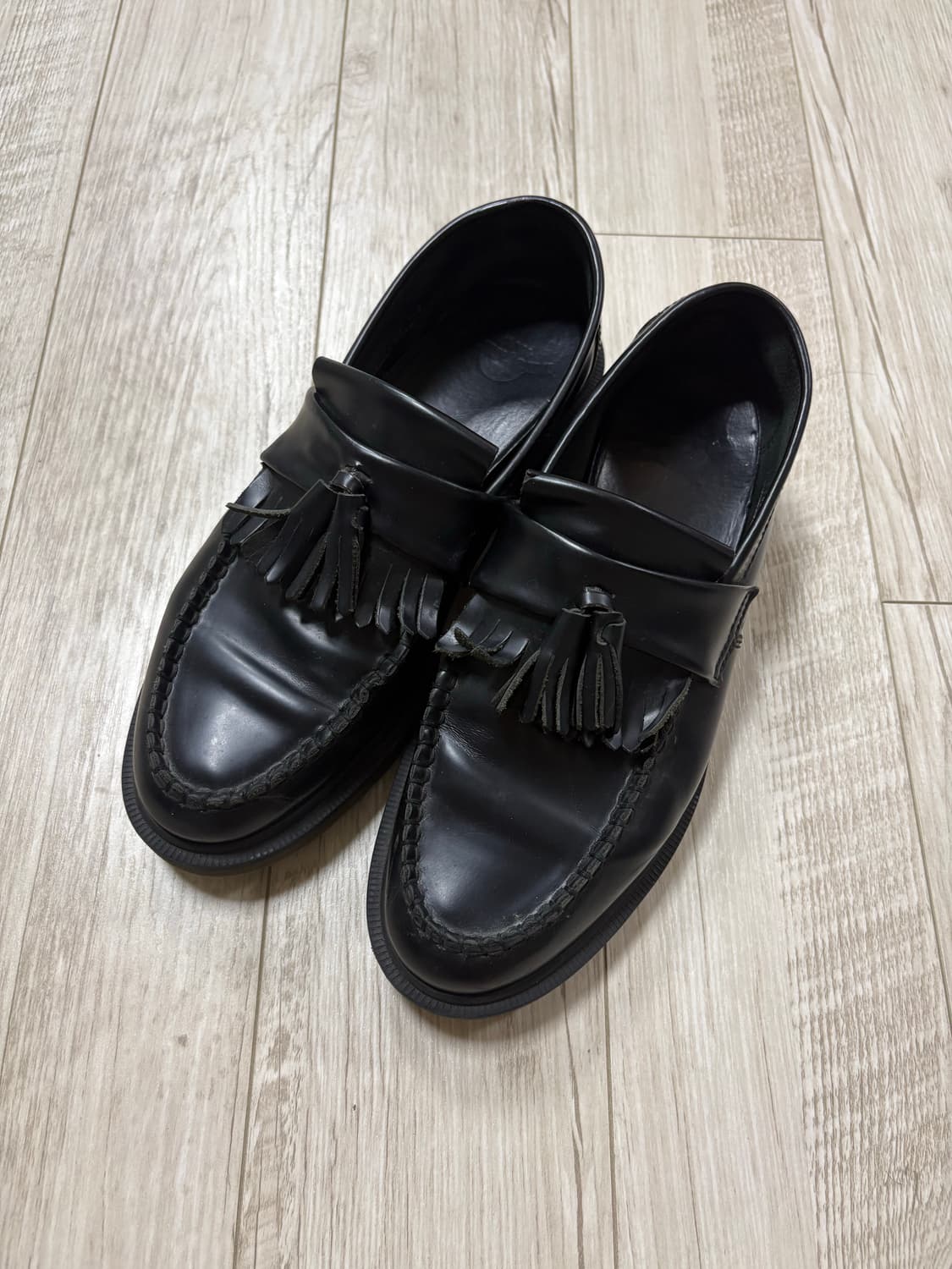 닥터마틴 아드리안 블랙 270 상품이미지1