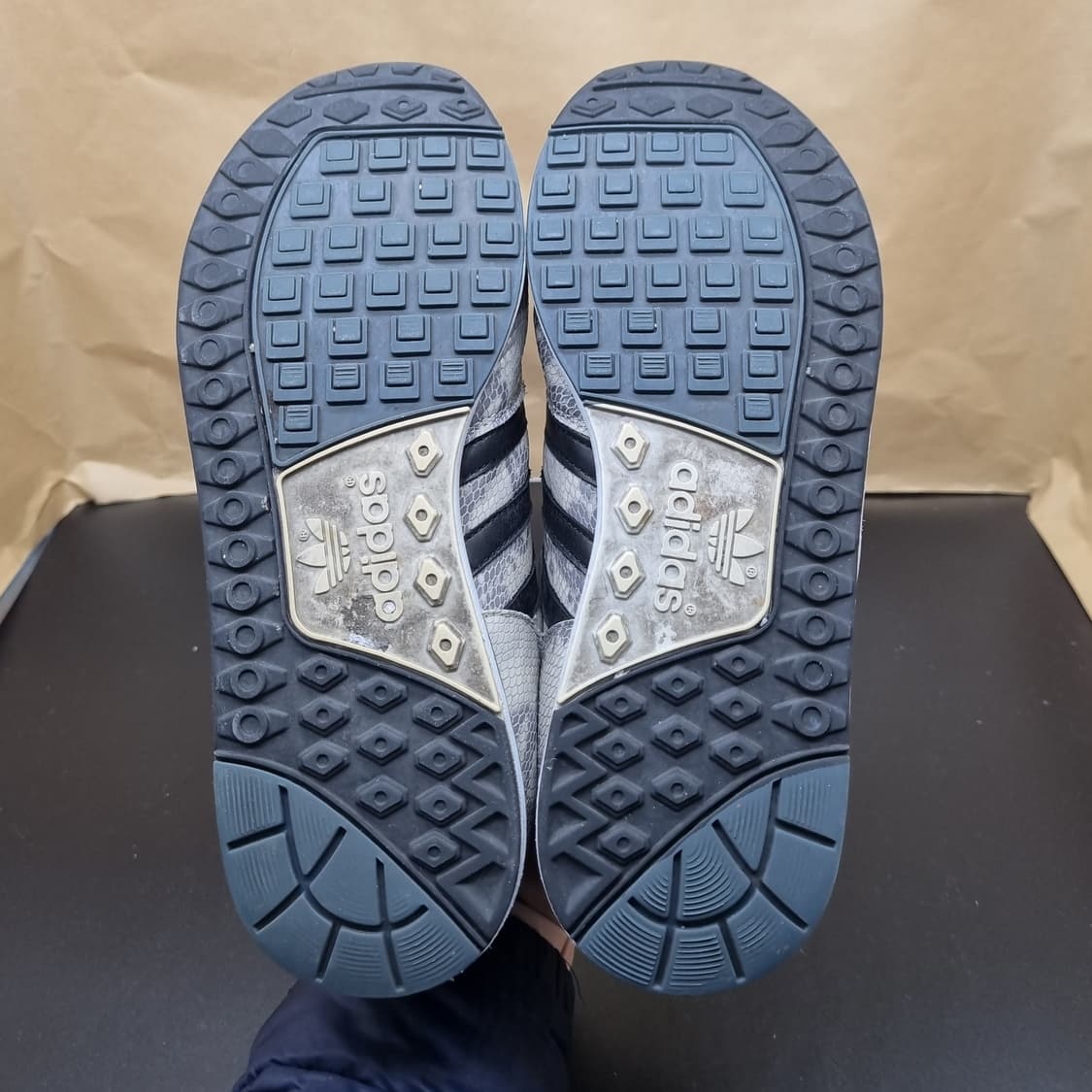 아디다스 마이크로페이서 뱀피 운동화245 상품이미지3