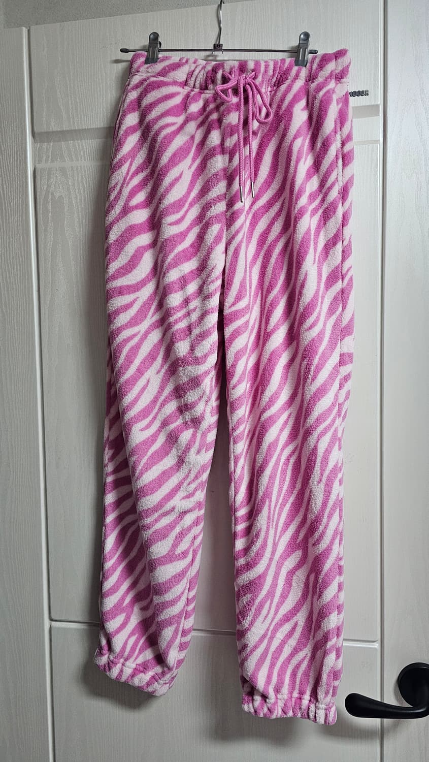 돈키호테 헬로키티 셋업 L사이즈 상품이미지3