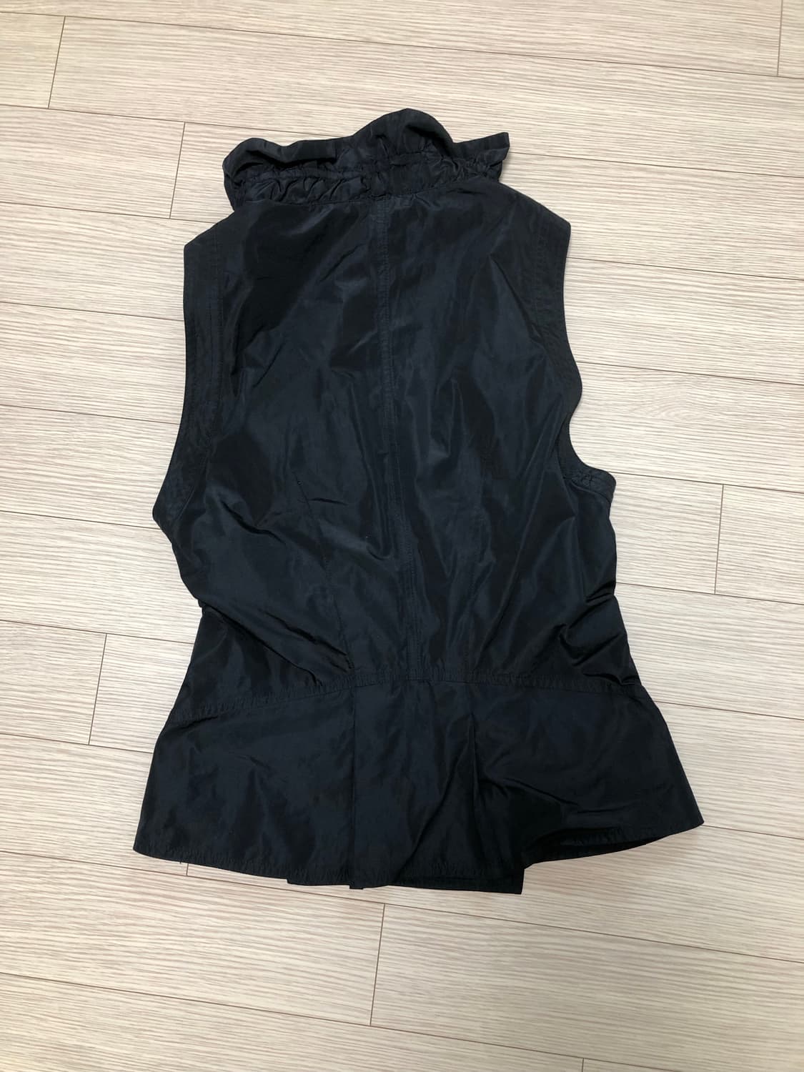 나일론 셔링 러플 버튼 베스트 조끼 슬리브리스 프릴 나시 상품이미지10