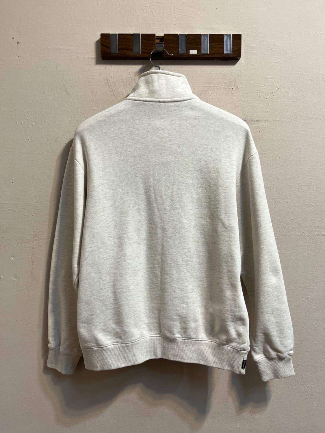 커버낫 C 로고 하프 집업 스웨트셔츠 (339) 상품이미지3