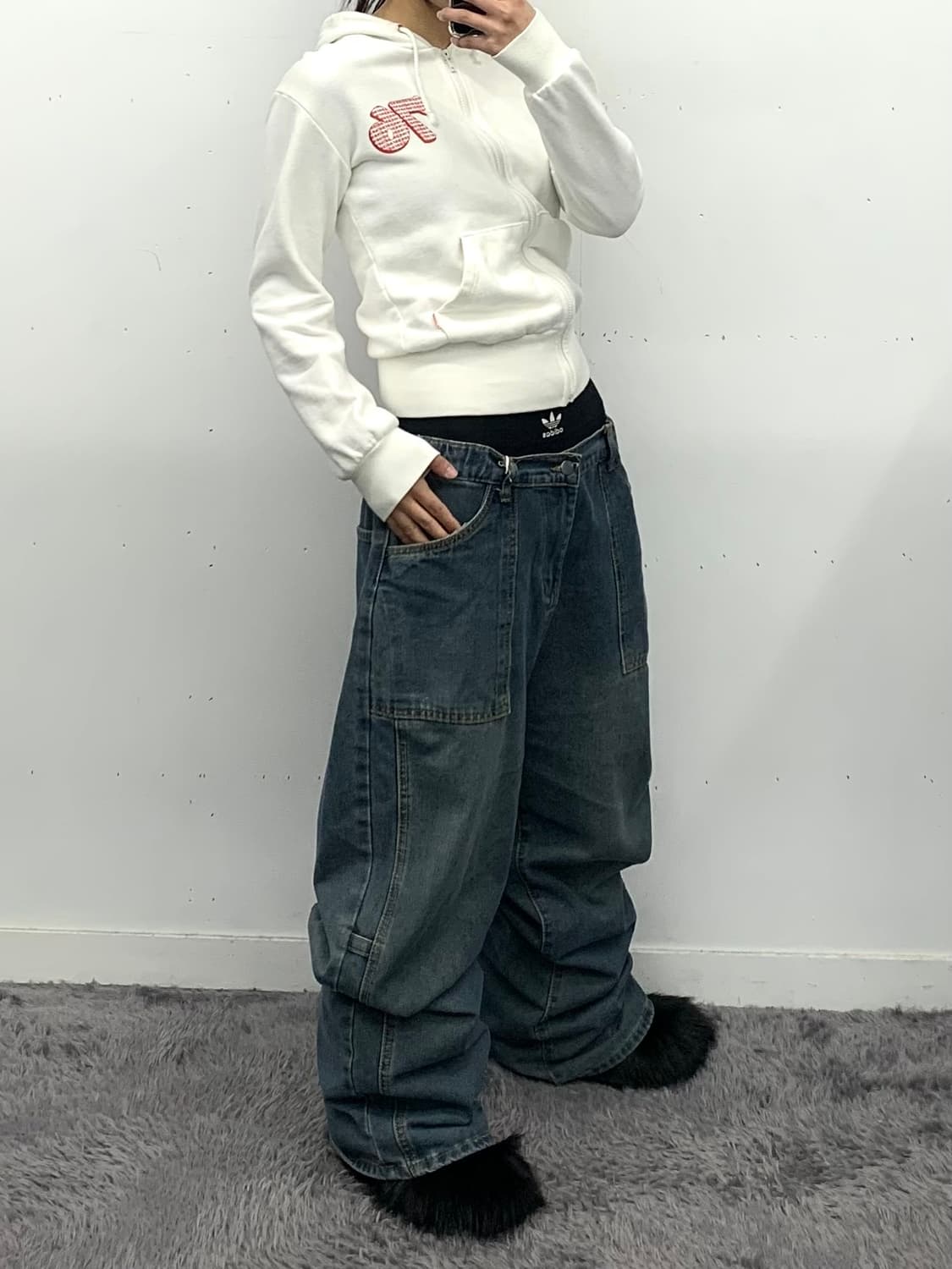 화이트 슬림핏 프린팅 후드집업 상품이미지2