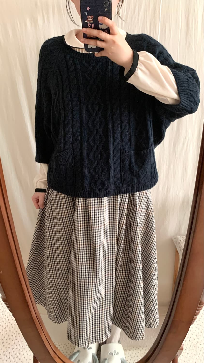 메리제인 둥근카라 배색 블라우스 상품이미지3