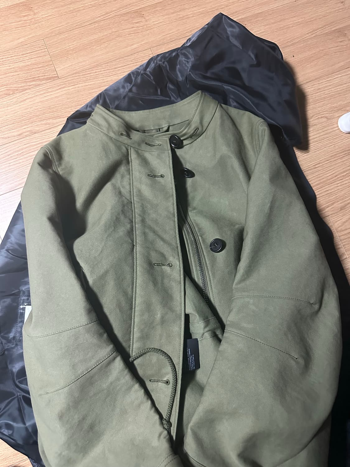 프라다 23fw 후디드 맥시 파카 38 상품이미지2