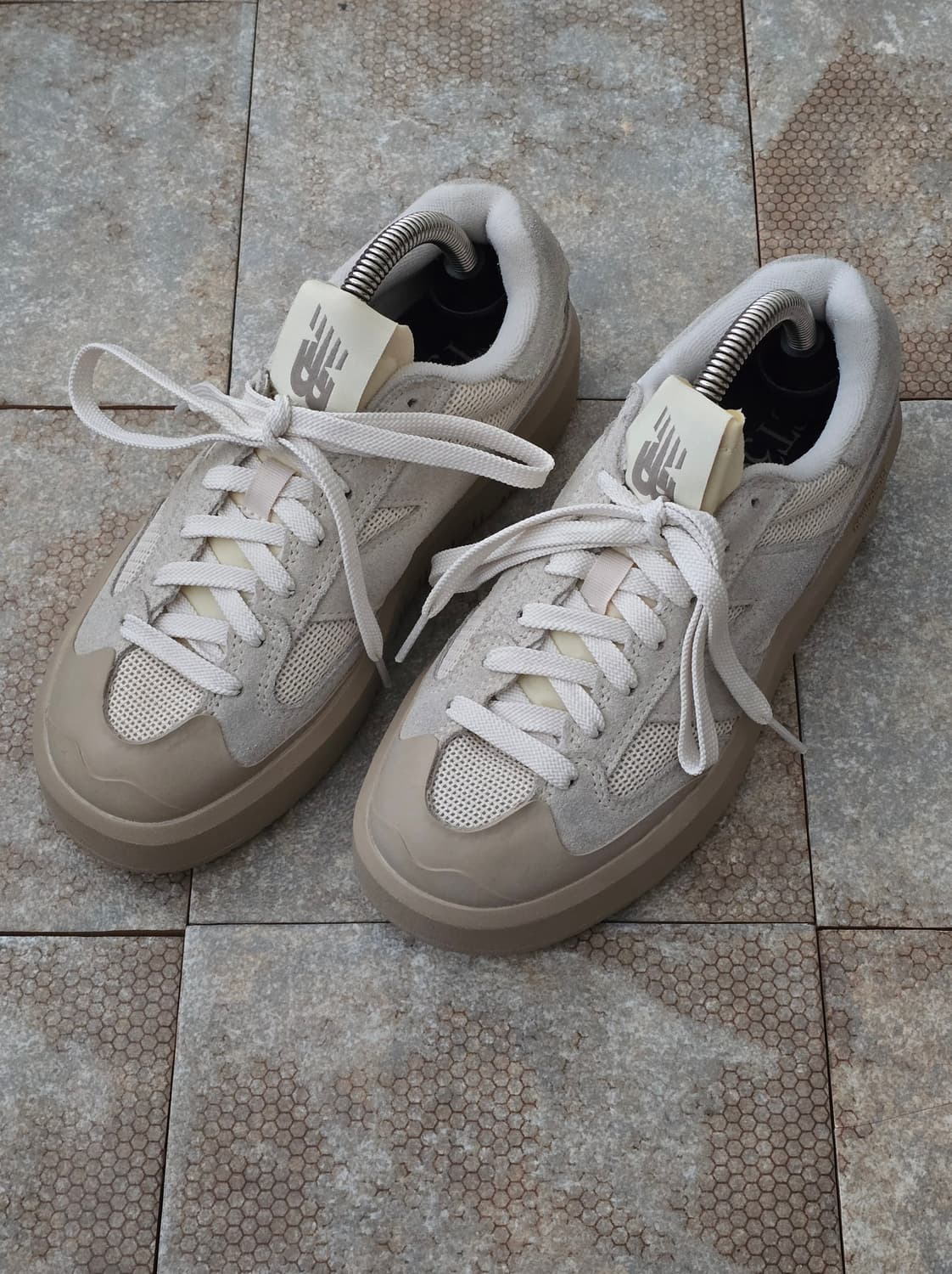 (225)뉴발란스 302 베이지 본  상품이미지1