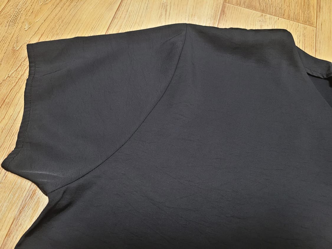 에콘(EKHON) 슬릿 블라우스 프리사이즈 상품이미지6