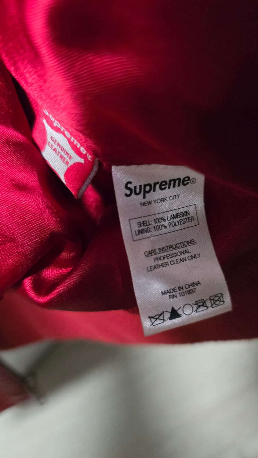 슈프림 뉴욕양키즈 레더자켓 상품이미지3