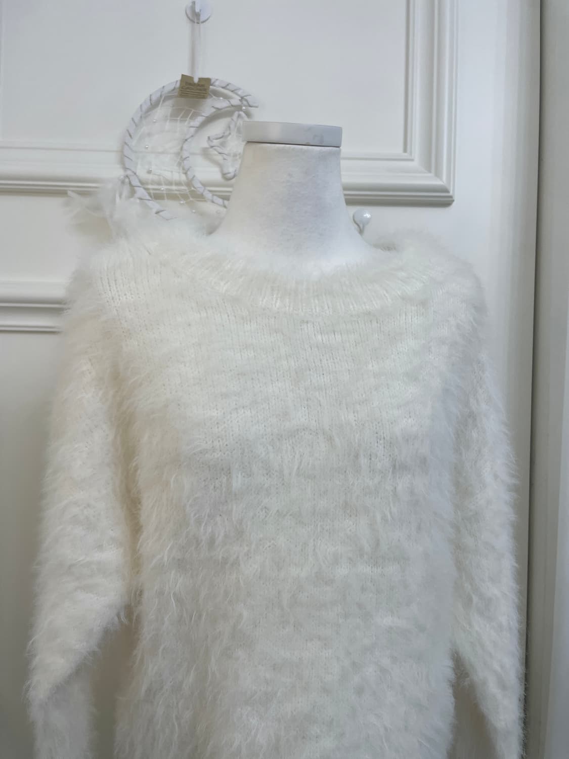 white shaggy basic knit top(size-L) 상품이미지5