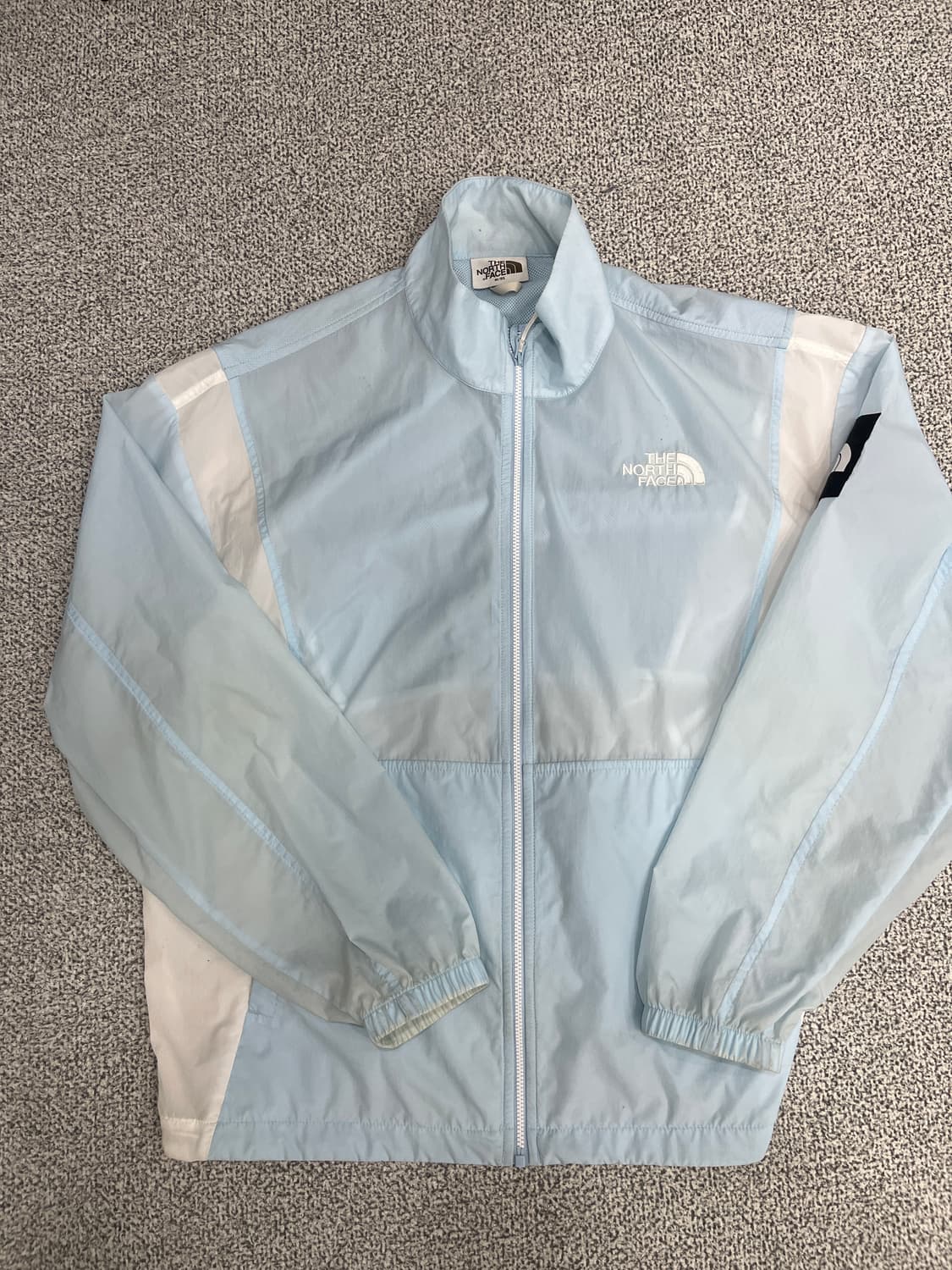 노스페이스 바람막이 상품이미지1